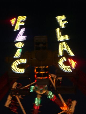 Flic Flac logo noche noche